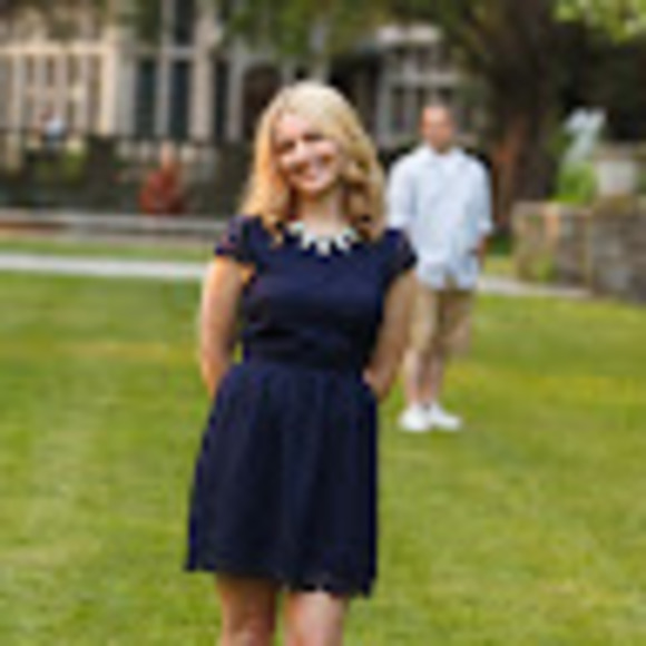 Meet your Posher, Janine - Picture 1 of 1